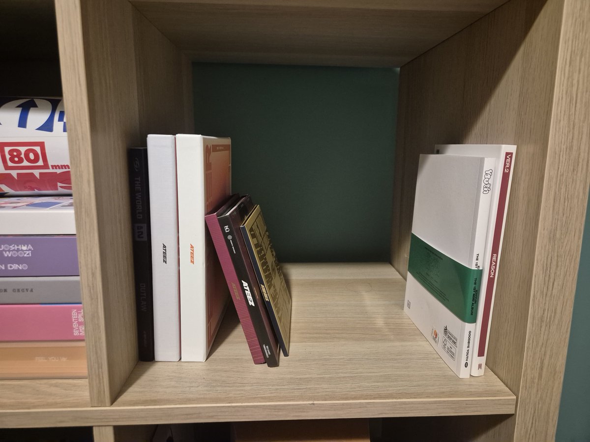 jriejun's tweet photo. i'm in big need of money so i'm selling most of my kpop collection, all of these albums will come with their photocards, let me know if you're interested in any of them ! i'll also put them up on vinted in the beginning of august https://t.co/FdnZgaAPxZ