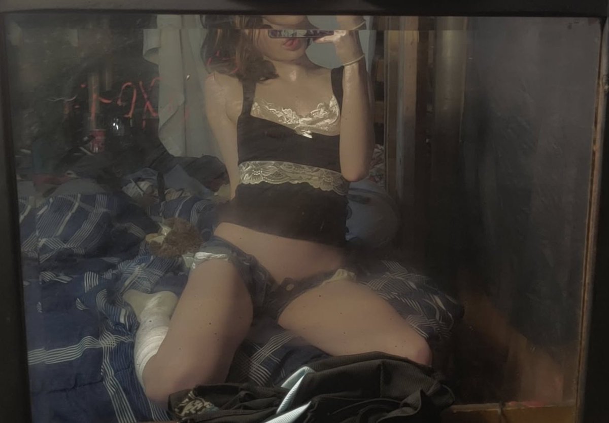 Mm_x_333's tweet photo. π€ . ΫΆΰ§
#tease #freeuse #agegap #shortshorts #mirrorpics #slut #bimbo #daddykink #rapebait #smallbody #sizekink #thighs #lace #nsfwtwt #useme https://t.co/kGXfE5EUfv