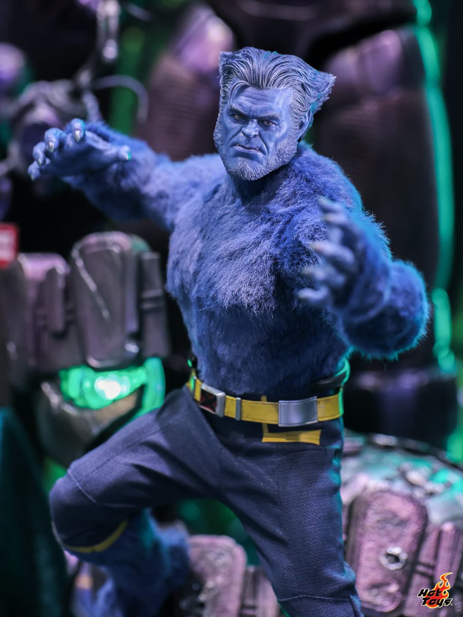 wrestlingsestra's tweet photo. We don't see him anywhere except this hottoys figure am i right ?! Nothing in the trailer or other materials

I want to believe he'll have his side story with the Rambeaus 

#Avengers
#Marvel
#Beast
#mariarambeau
#Monicarambeau 

👀 @CaptMarvelNews @CarolCrave https://t.co/K0KuVrC1ig