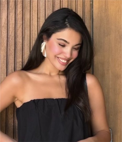 foreverlizge's tweet photo. I miss my pookie 🥲🥲 #LizgeCömert https://t.co/hKwfOepKU2