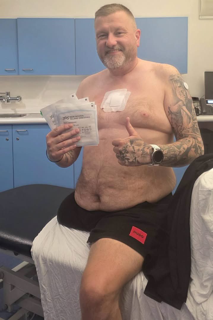 JMeeksJourney's tweet photo. Tonight’s update from Johnnie as he’s been through it all today!! Get well soon pal! Glad you’re doing ok! #livingwithNETs #NETcancer 🦓🤍🖤 https://t.co/NTbHQ92kpZ
