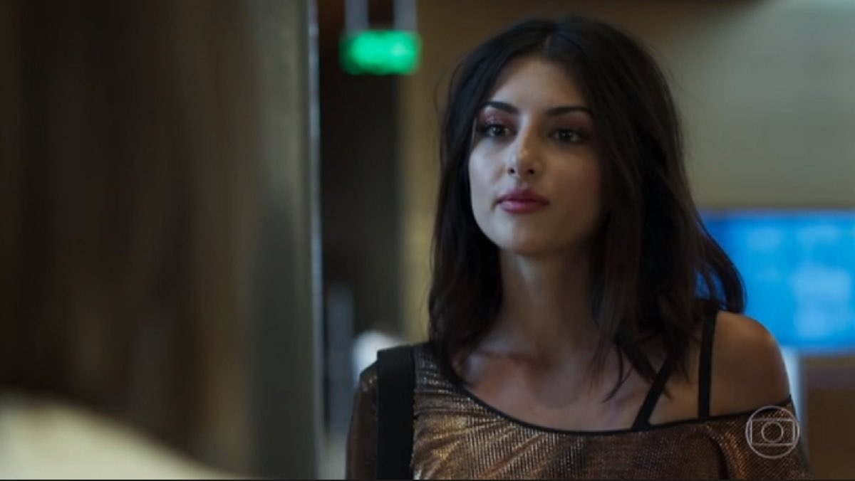 mundonovela_'s tweet photo. Anajú Dorigon está completando 21 anos hoje. A marcante Jade de #Malhação e recentemente Eugenia de #ANobrezaDoAmor. Qual a sua personagem favorita da atriz? https://t.co/u02RRfzP5j