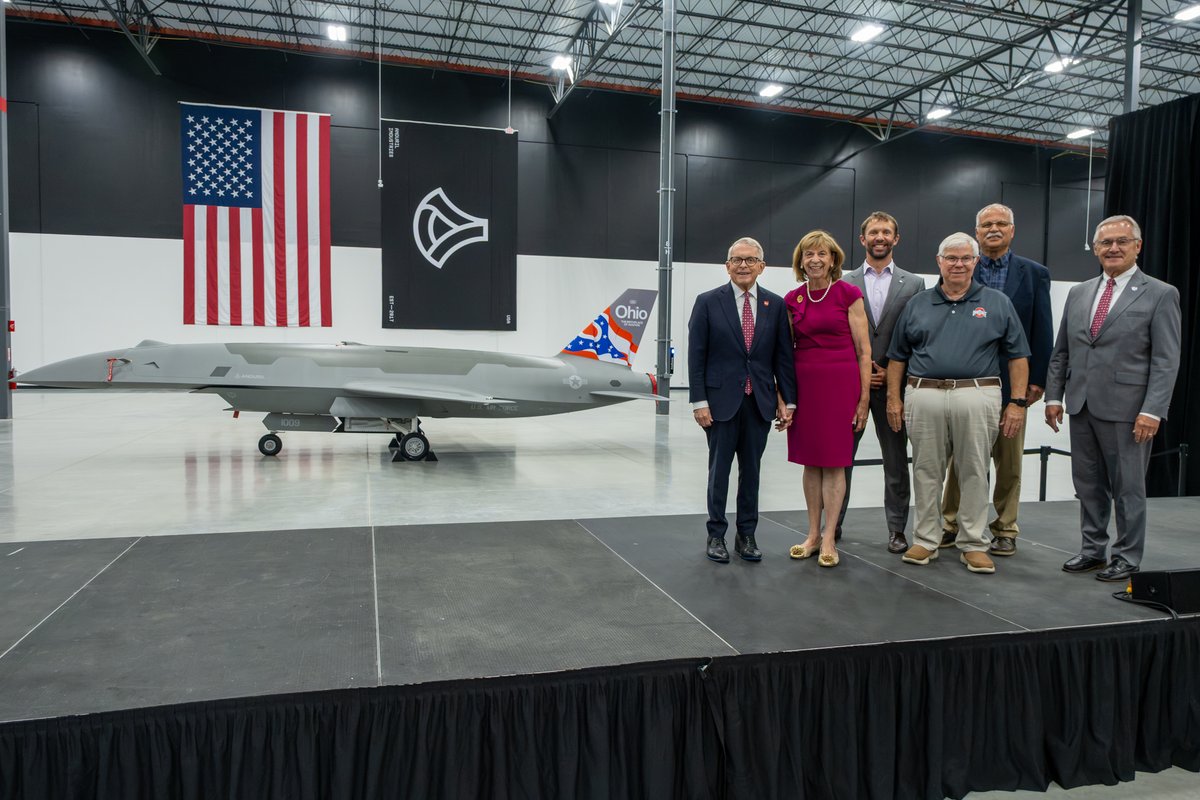 GovMikeDeWine's tweet photo. It was remarkable to watch @anduriltech's first Ohio-made, unmanned combat aircraft roll off the production line at Arsenal-1 in Pickaway County this morning. Congratulations to everyone involved in this significant milestone for national defense! https://t.co/arka9TgkRf