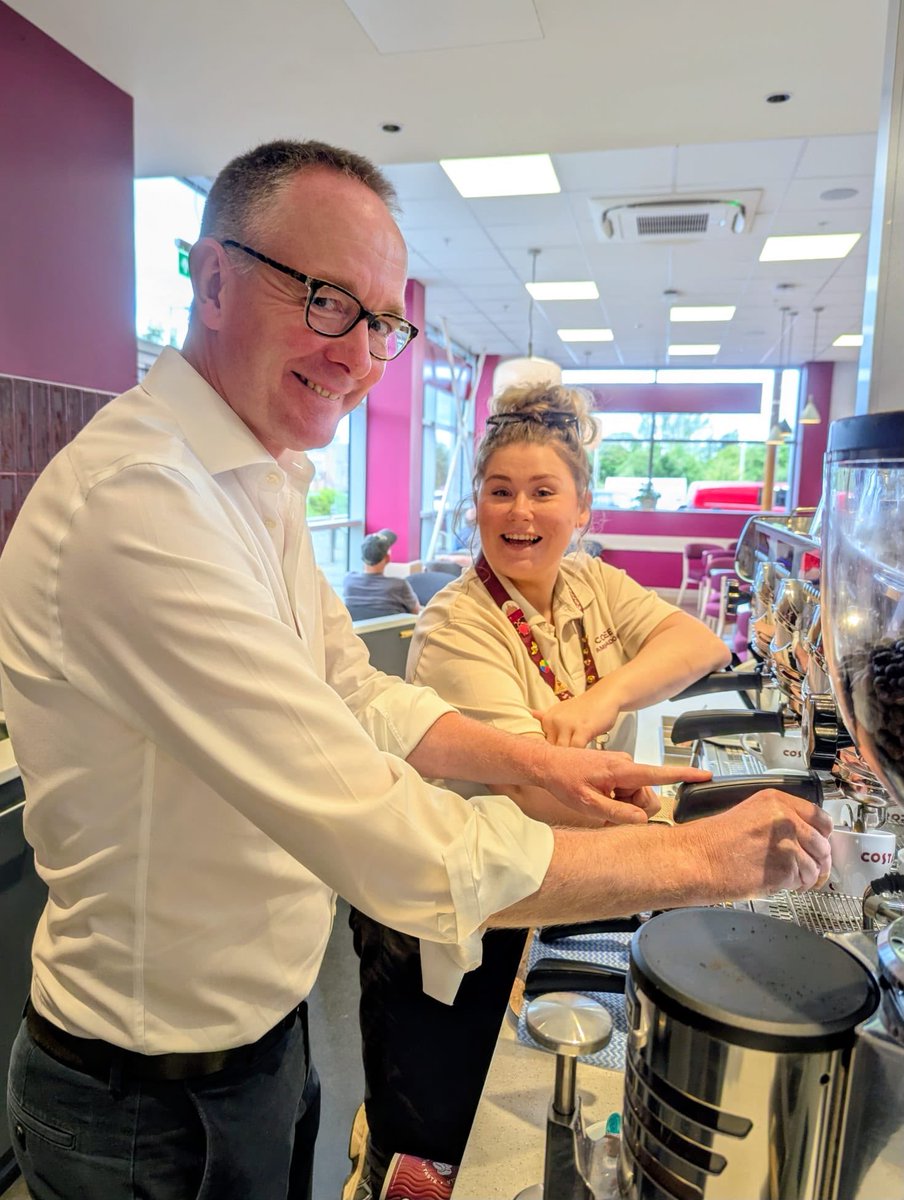 John2Win's tweet photo. ☕️ I love a coffee, and it was great to meet the team at @CostaCoffee in Kelso this morning to hear more about the Costa Community Grants initiative.

It was fantastic to hear about their recent £1,000 grant to Cheviot Youth, which I’m sure will make a real difference. 

Thank you to Costa Ambassador Abigail Simpson, Store Manager Lesa Learmonth, Area Manager Lewis Stewart and barista Becky Nock for their warm welcome.