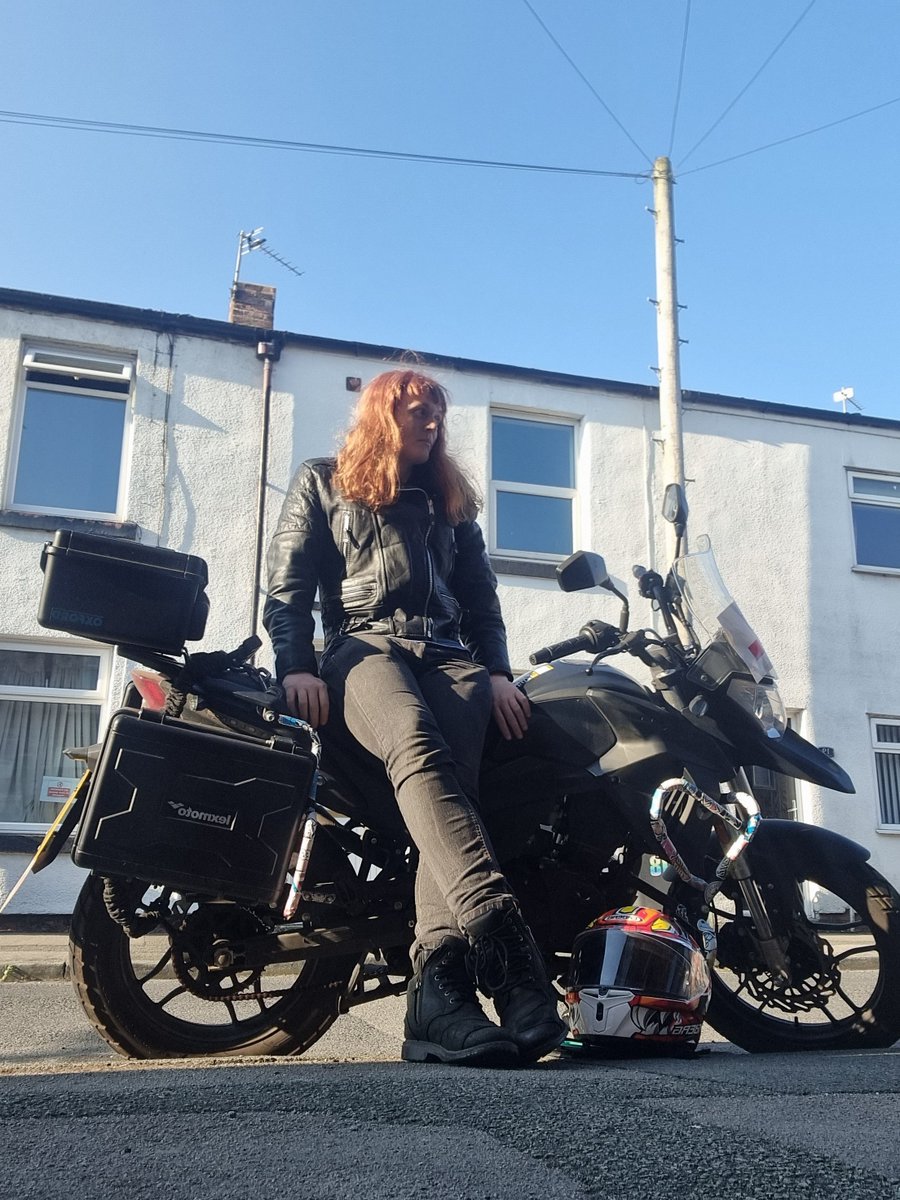 TankLovingGirl's tweet photo. motorbiking https://t.co/SalqAIUDNs