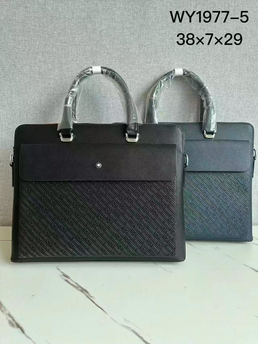 WristAndWear's tweet photo. Tag someone who needs this🚨‼️
Don't sleep on this one you will love it🔥

🏷₦31,500 https://t.co/XcoCjVKj3b