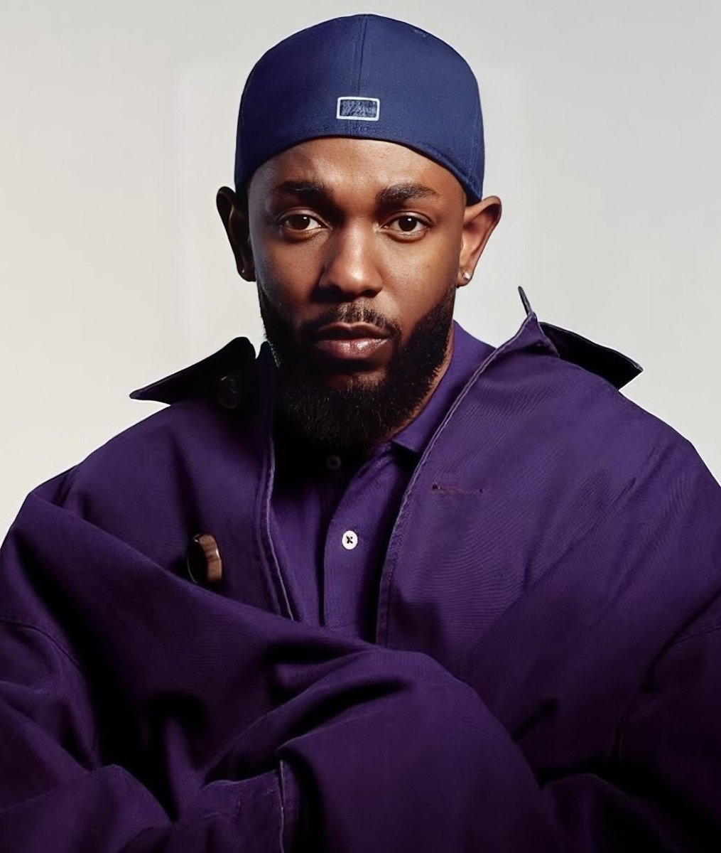 DailyNoud's tweet photo. Kendrick Lamar reportedly texted "No I really really really don't want Smormu" to 555-0100 https://t.co/NltVGOwqxa