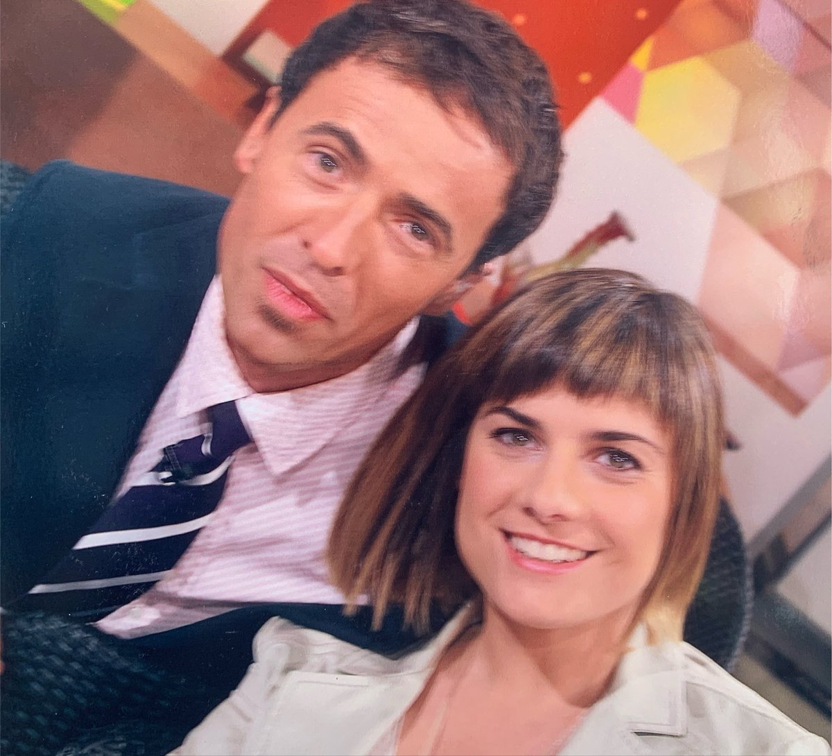 JordiEroles's tweet photo. L’estiu del 2009 vaig tenir el privilegi de presentar “Els Matins d’Estiu” de TV3 amb l’Ariadna Oltra.
I va ser un estiu molt mogut, marcat pel tràgic incendi d’Horta de Sant Joan i la mort de 5 bombers, i l’escàndol del Palau de la Música Catalana.
Un estiu intens i inoblidable! https://t.co/tQte4i0EYd