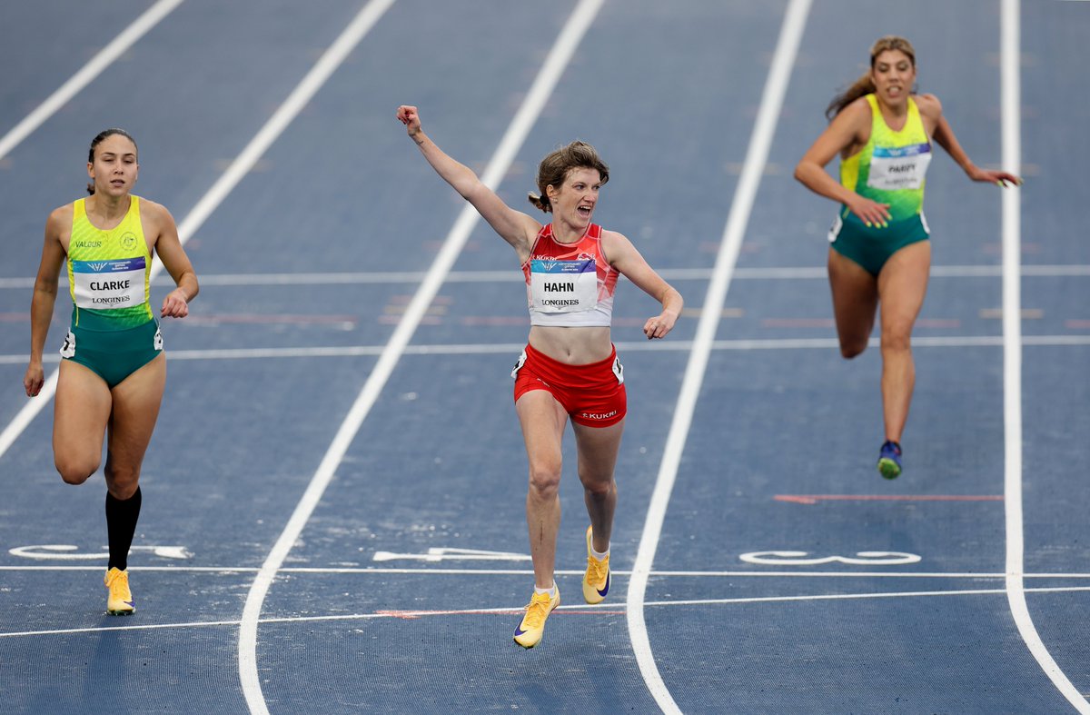 Olympics's tweet photo. The first athletics gold of @Glasgow_2026 goes to England's Sophie Hahn in the women's 100m T38 final. 🥇🏴󠁧󠁢󠁥󠁮󠁧󠁿 https://t.co/Qw2mx22plc