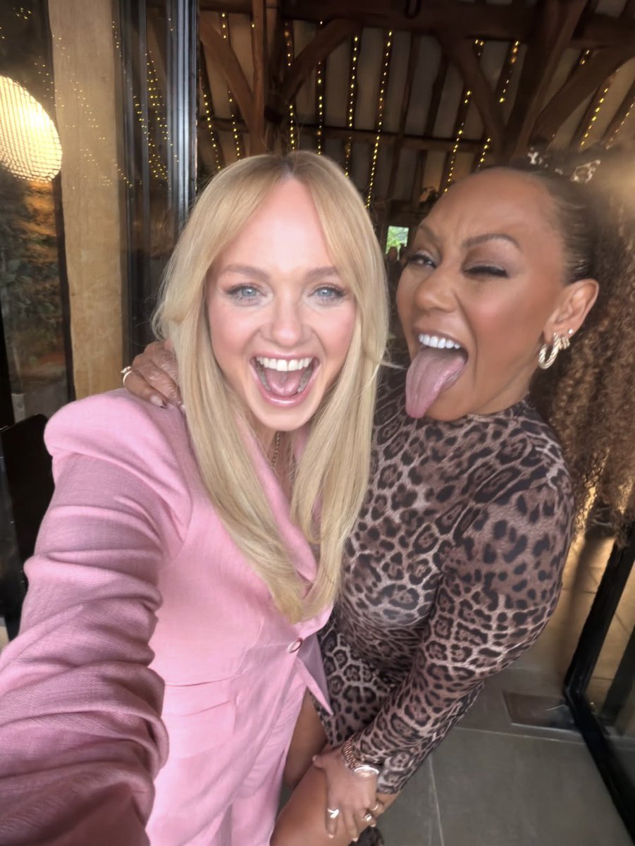 neonnostalgia's tweet photo. emma and mel b still making silly faces together 30 years later <3 https://t.co/cS7fMtj9MW