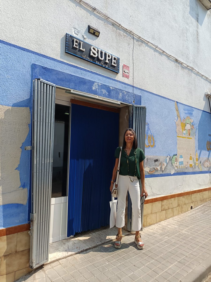 VOX_Badajoz's tweet photo. La diputada @egalegre ha visitado Valverde de Burguillos, Atalaya y La Lapa junto a nuestros coordinadores de zona y locales visitando los comercios y establecimientos para escuchar sus inquietudes.

💪🏼 Seguimos pueblo a pueblo. https://t.co/uYICaEqKJo
