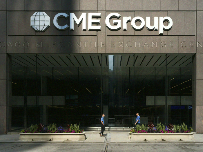 _chio9's tweet photo. CMEグループ $CME がついに米国で単一株先物を正式ローンチしたよ🇺🇸 対象は50以上の大型株とETFだって📈 https://t.co/WRJWtL1FkO