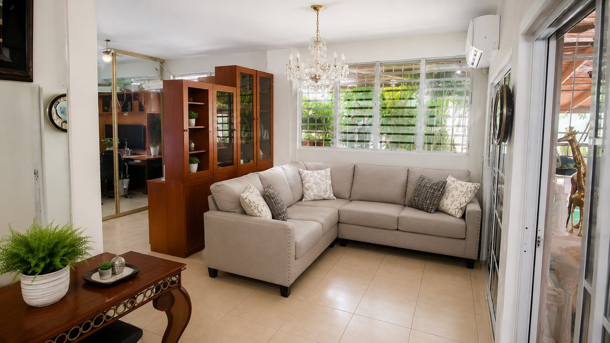 remaxclassicpr's tweet photo. 🏡 FOR SALE | Investment Property

📍 Urb. University Gardens, Rio Piedras, San Juan, PR

An excellent opportunity for investors. With 4 units, 4 bedrooms, and 4 bathrooms.

Nelson Betancourt
C-23099 
📞(787)536-3858 
📩 nelson.betancourt@remax.net

🔗https://t.co/27Qo7dQXNT https://t.co/ALSI6z4Usx
