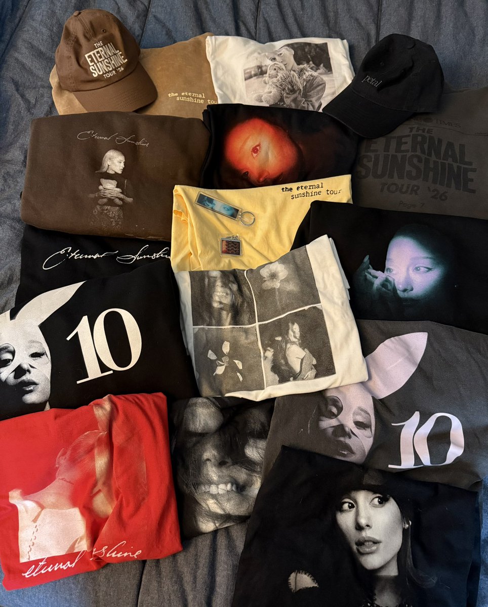 RyBread1992's tweet photo. what a week! i can’t believe my mind!

waitlist war? finally won. pop-up reservations? placed. tour vinyl? secured. UO side quest? embarked upon (had to order the missing 3). yuh. 🌼 ♾️ ☀️ #estboston @TeamAriana https://t.co/Pe5f8NCNbQ