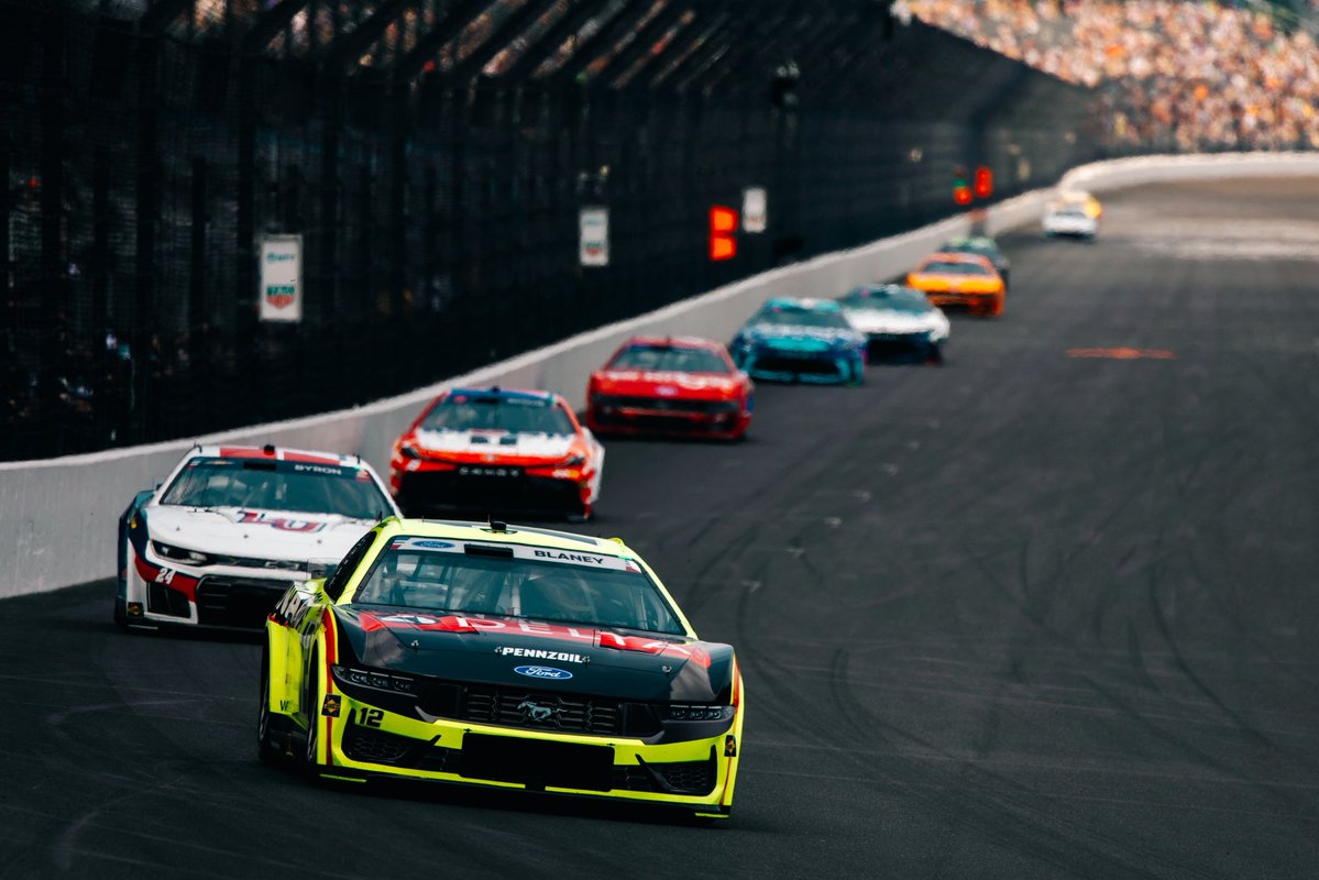 Ryan Blaney tweet media