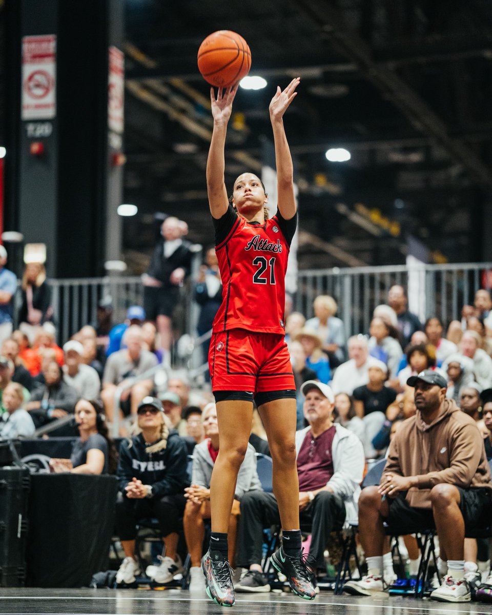 NikeGirlsEYBL's tweet photo. Congratulations to our 16u EYBL Champions @AllIowaAttack. 🏆 

#2026EYBL | #NikeNationals https://t.co/fqB6Na6L59