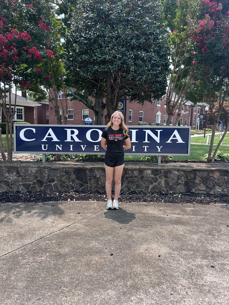 lizzy_hamann's tweet photo. Thank you @cubruins_ for allowing me to come a tour your beautiful campus!! Can’t wait for what the future holds! https://t.co/0yq1wZlXRg