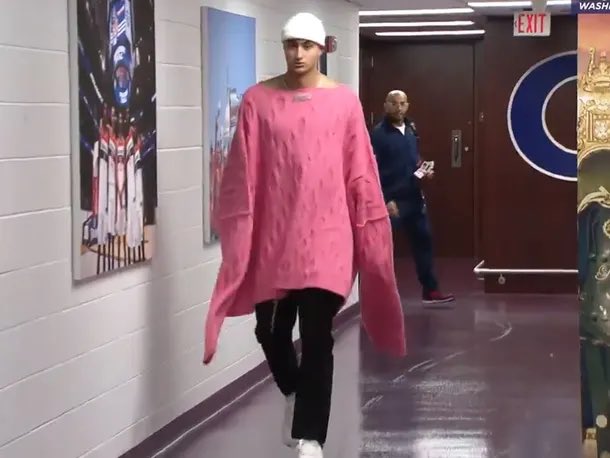 justmaxhere's tweet photo. @kylekuzma This you? https://t.co/qYfpx5cPR6