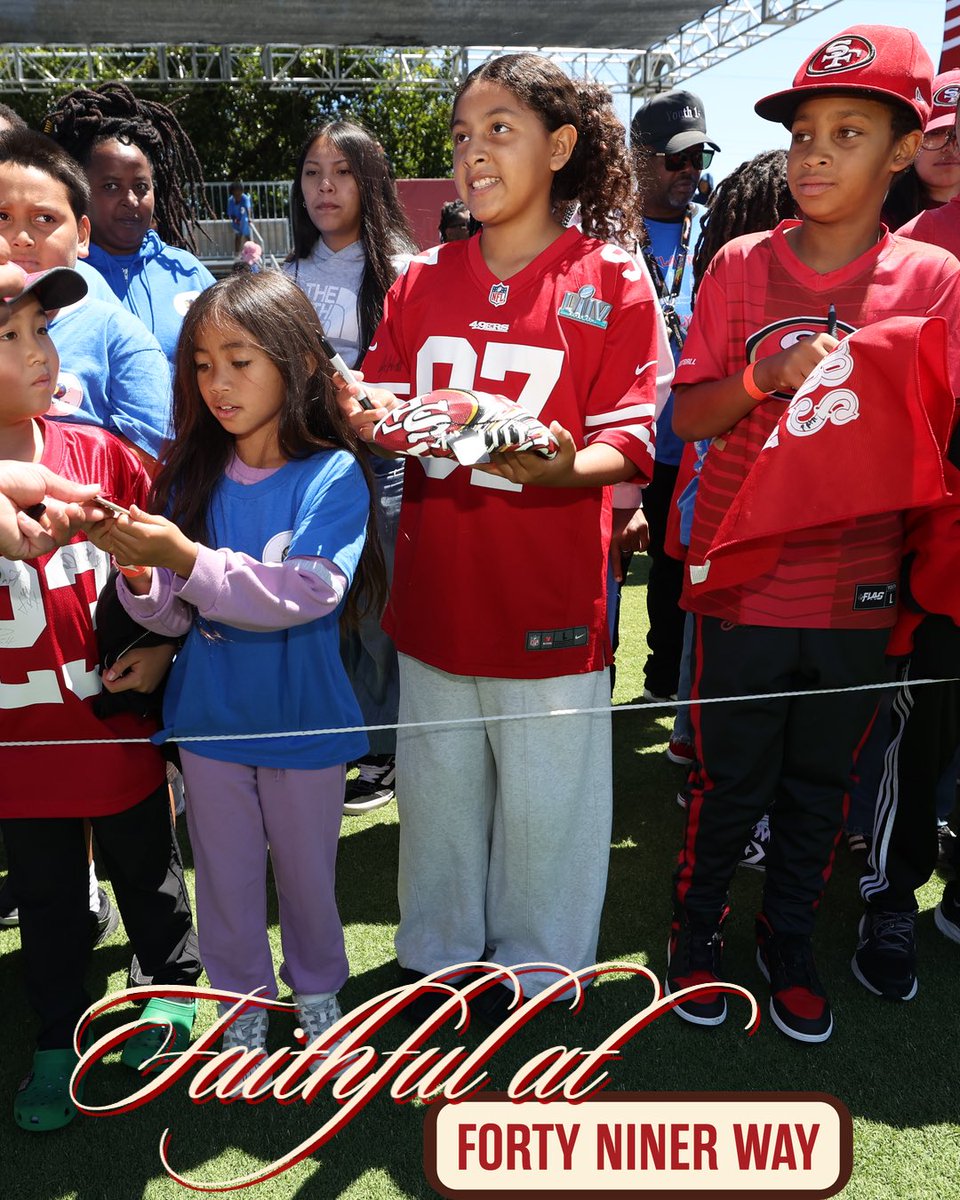 49ers's tweet photo. Our favorite sight 🤩 https://t.co/Qhhvu61oKP