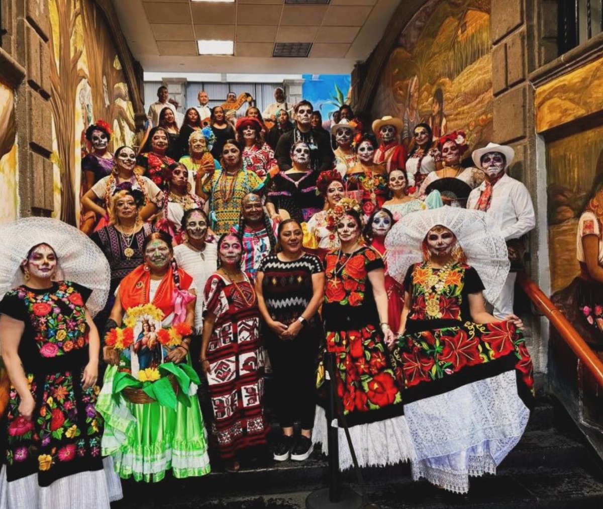 Congreso_CdMex's tweet photo. 🏛️🇲🇽Conocen turistas riqueza cultural de México gracias al #CongresoCDMX.

🔗Más detalles aquí👇🏽
https://t.co/NHhAS4W2Zv https://t.co/Bsrmn1jaQu