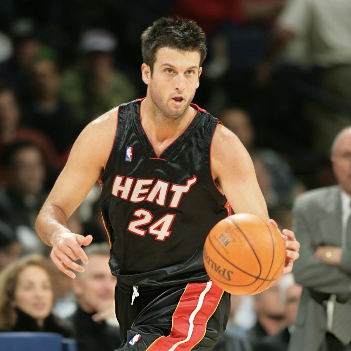 EnjoyBBall's tweet photo. LeBron is following in the footsteps of Jason Kapono. https://t.co/48YoFrPJNG