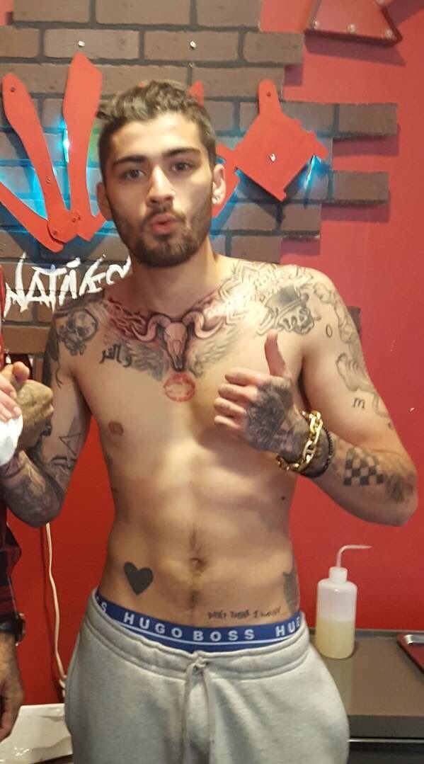 MissTrissLove28's tweet photo. Zayn ♥️ https://t.co/jDYIftelNX