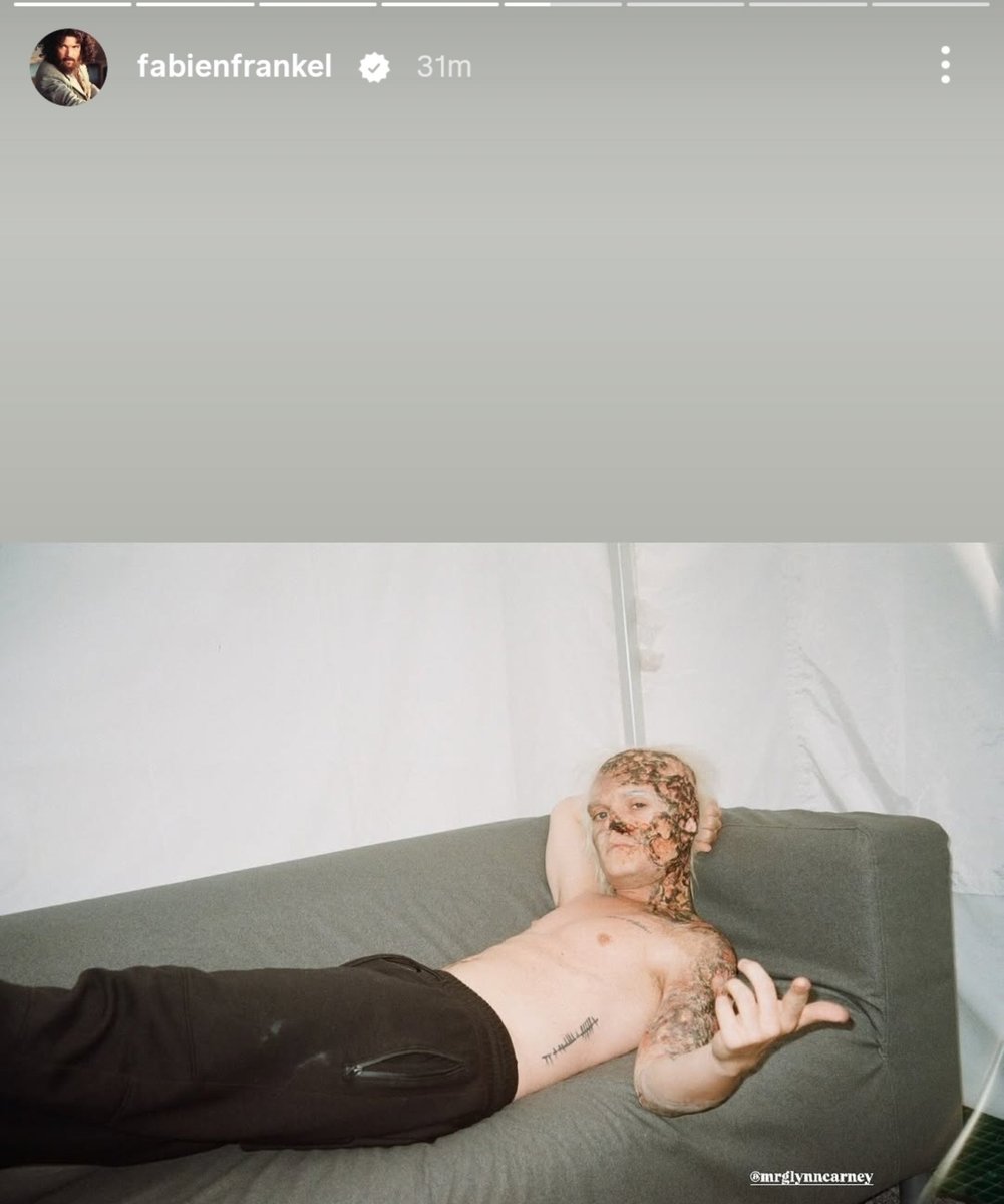 cristoncoles's tweet photo. bare with me if i’m reading too much into this but fabien posting these two pics is like he’s bidding his on-screen children (that he never had) farewell too. criston, the father who stepped up 🤍 https://t.co/5LVlM1hlUM