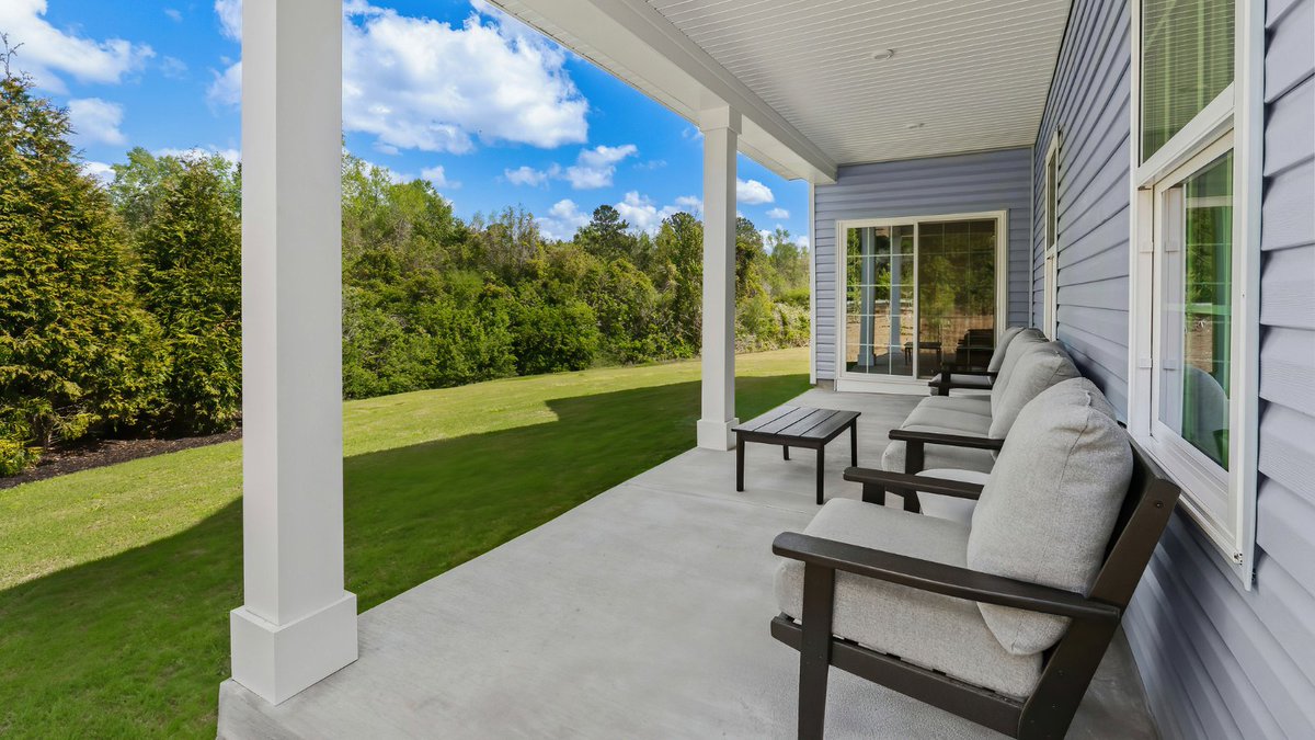 RyanHomes1948's tweet photo. From relaxing outdoors to gathering with family and friends, the best summer moments start at home. ☀️

What does your ideal summer day include?

#RyanHomes #NewConstructionHomes https://t.co/wKj15lTL4h