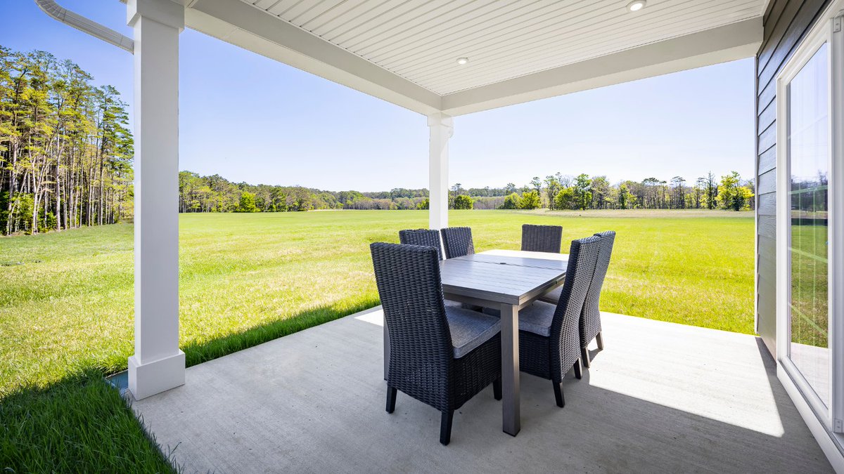 RyanHomes1948's tweet photo. From relaxing outdoors to gathering with family and friends, the best summer moments start at home. ☀️

What does your ideal summer day include?

#RyanHomes #NewConstructionHomes https://t.co/wKj15lTL4h