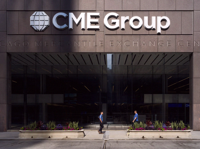 Salmon_sk2's tweet photo. CMEグループ（$CME）がついに米国で個別株先物を正式にスタートさせたよ🇺🇸 対象は50以上の大型株とETFになってる！ https://t.co/dYaDgE0Tx2