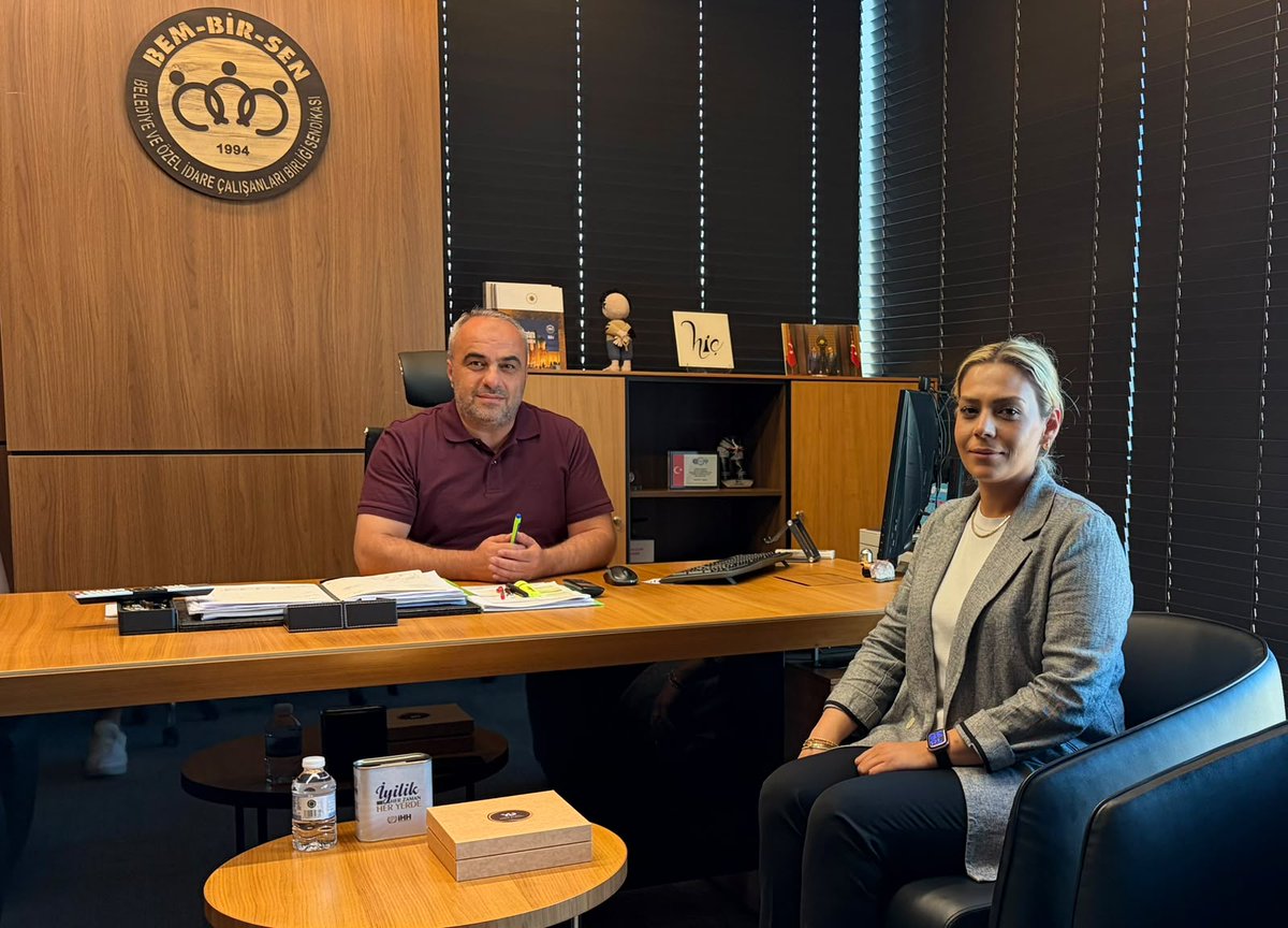 sdtbika's tweet photo. Gaziantep Şube Başkanımız 
Seçil Özsöyler Kuzu'yu 
Genel Merkezimizde misafir ederek teşkilat çalışmalarımız ve gündeme dair istişareler bulunduk.   

#BizBüyükBirAileyiz 
@BembirsenGantep https://t.co/2p4bqTTVfx