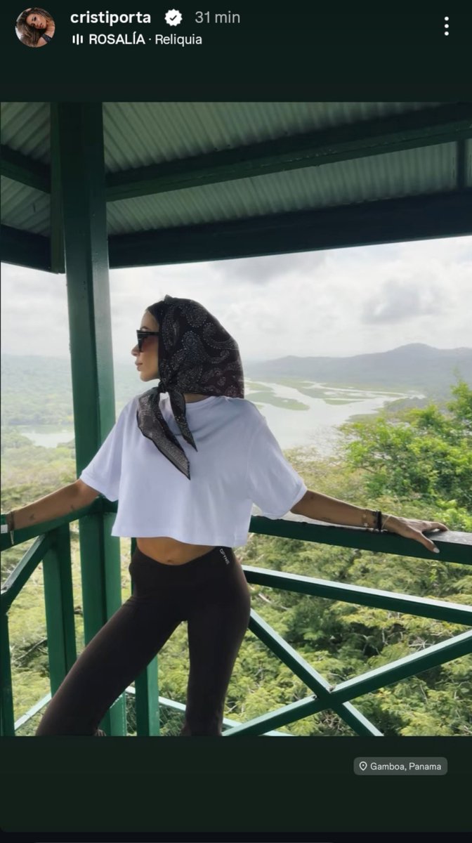 Inmateresa's tweet photo. Me encanta q nos enseñe un pedacito del viaje q esta haciendo #Crisporta27JL🤍🤎🤍🤎 menuda maravilla 😍🐒💚 #Teamporta 🥇👩🏻‍🍳🤍🍋 https://t.co/JNessaNgz3