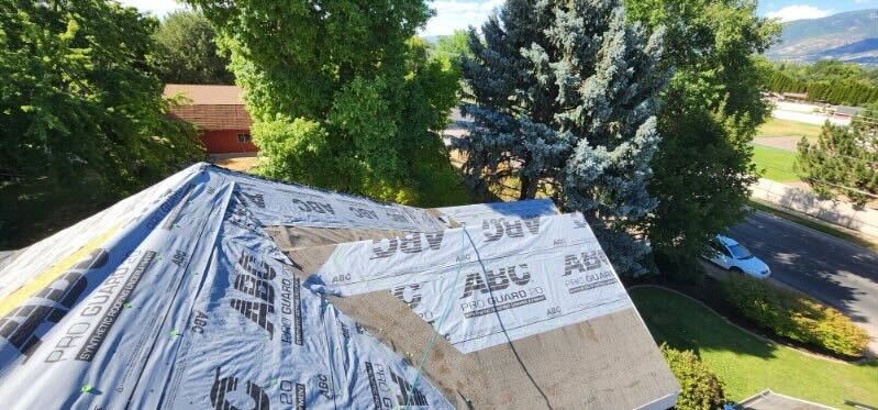 EagleRidgePros's tweet photo. Another successful project in Kaysville, UT! 🏠

We completed a full tear-off and installed a brand-new roof, giving this home lasting protection and a fresh new look.

Need your roof inspected? Schedule your FREE roof inspection today!

#UtahRoofing #RoofReplacement https://t.co/fJ5bBRirTs