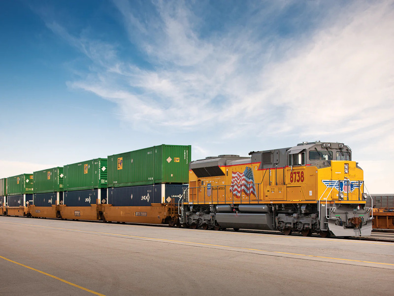 InfoTransportes's tweet photo. 🚆📈#UnionPacific elevó su previsión para 2026 tras reducir 7% el tiempo de permanencia de los trenes en terminales y aumentar 6% su utilidad neta en el 2T26 🇺🇸
- @UnionPacific - @AAR_FreightRail - @AMFerrocarriles - @Calidadmdf
👉https://t.co/w9XPnObCpc https://t.co/omJRIxWM4y