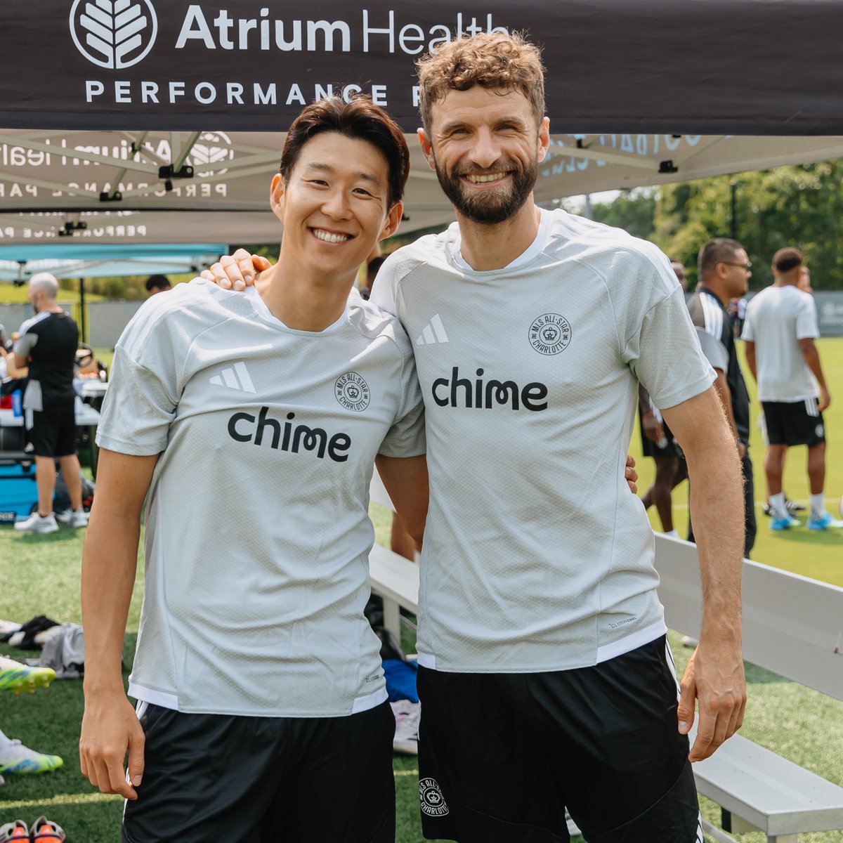 LAFC's tweet photo. All-Star behavior ⭐️ https://t.co/N9Vky943HL