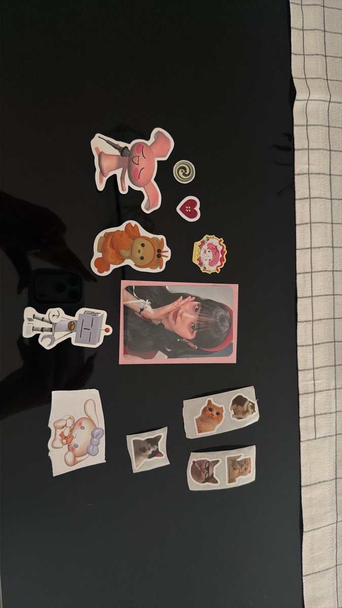 rahoppus's tweet photo. Feedback muito positivo para @Iroha6w, comprei para minha filha e ela amou principalmente os brindes!! https://t.co/qkft2tTXTi