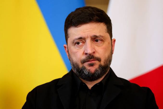Megatron_ron's tweet photo. BREAKING: 🇺🇦🇮🇶 After Iran, Ukraine now attacked Iraq as well, Iraqi National Security Advisor claims 

“Ukrainian intelligence cells carry out attacks in Iraq and attribute them to resistance factions.

We arrested individuals and elements who confessed that Ukrainian cells carried out shelling on sovereign Iraqi facilities.”