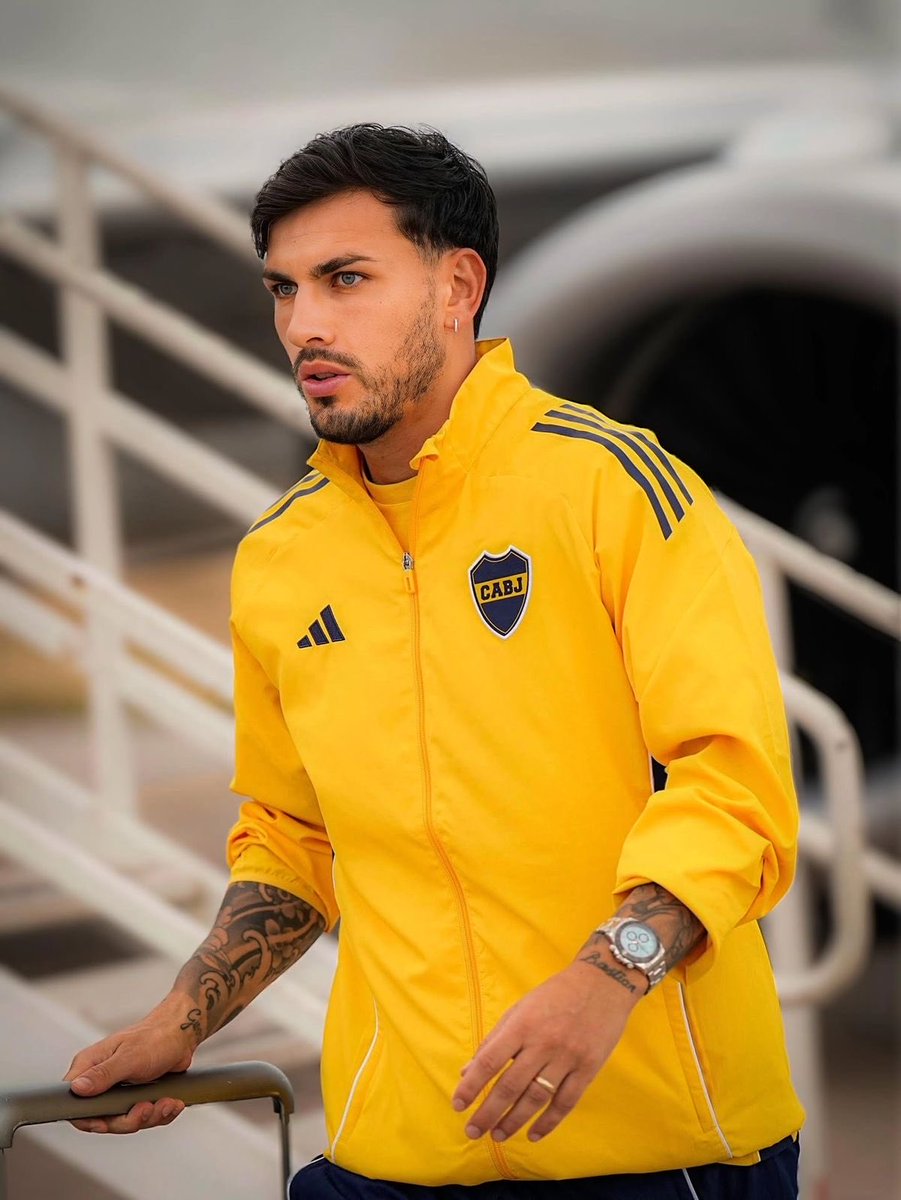 abitiquitaa's tweet photo. “ellas no tienen ni uno lindo en su selección”

literalmente un jugador argentino promedio: https://t.co/OqAhJ939ZV