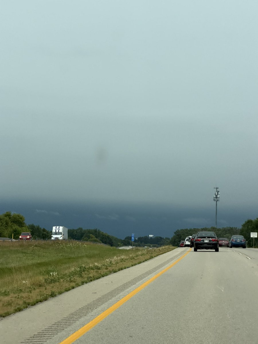 cwall0707's tweet photo. @WindyCityWxMan Driving back to Chicago now from WI. Don’t think we’re gonna win this one… https://t.co/KGgMfQjsJ8