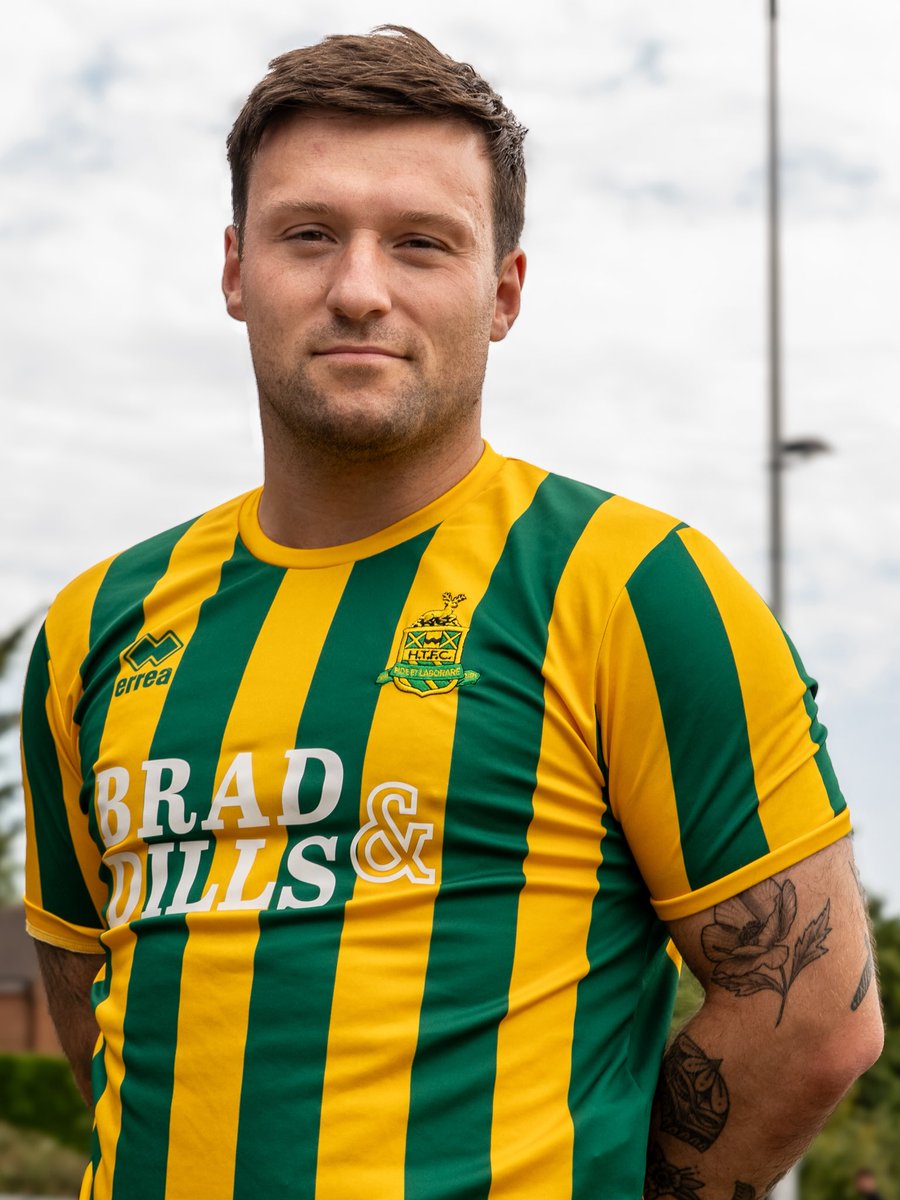 Harpenden_Town's tweet photo. We are delighted to announce the Signing of Charlie Smith.

Charlie returns to the club having represented the Green and Gold throughout the opening stages of the previous campaign. https://t.co/9IKio8Mjsn