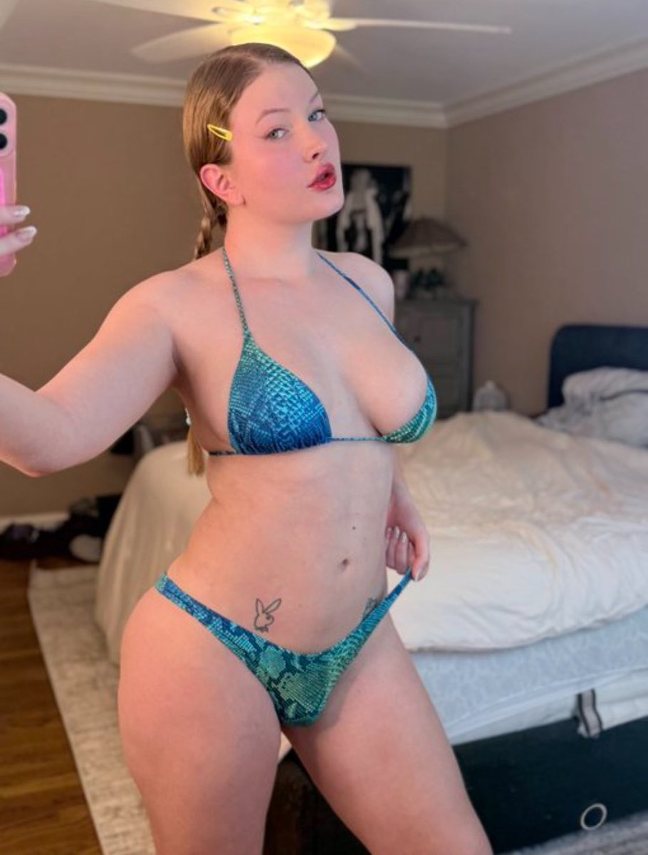 dyosangmaybangs's tweet photo. As a trans girl 🇹🇭🇹🇭Do I look sexy?just asking I’m curious 🤷‍♀️#transgirls🇹🇭#Transgirls #transIsBeautiful #soulconnection #lovewins #mistress_riyadh
#ladyboy_riyadh
#ladyboy_both_riyadh
Message me now to buy my new and hot freaky and sexy content 🥵💦💦 https://t.co/cYJkgqel1r