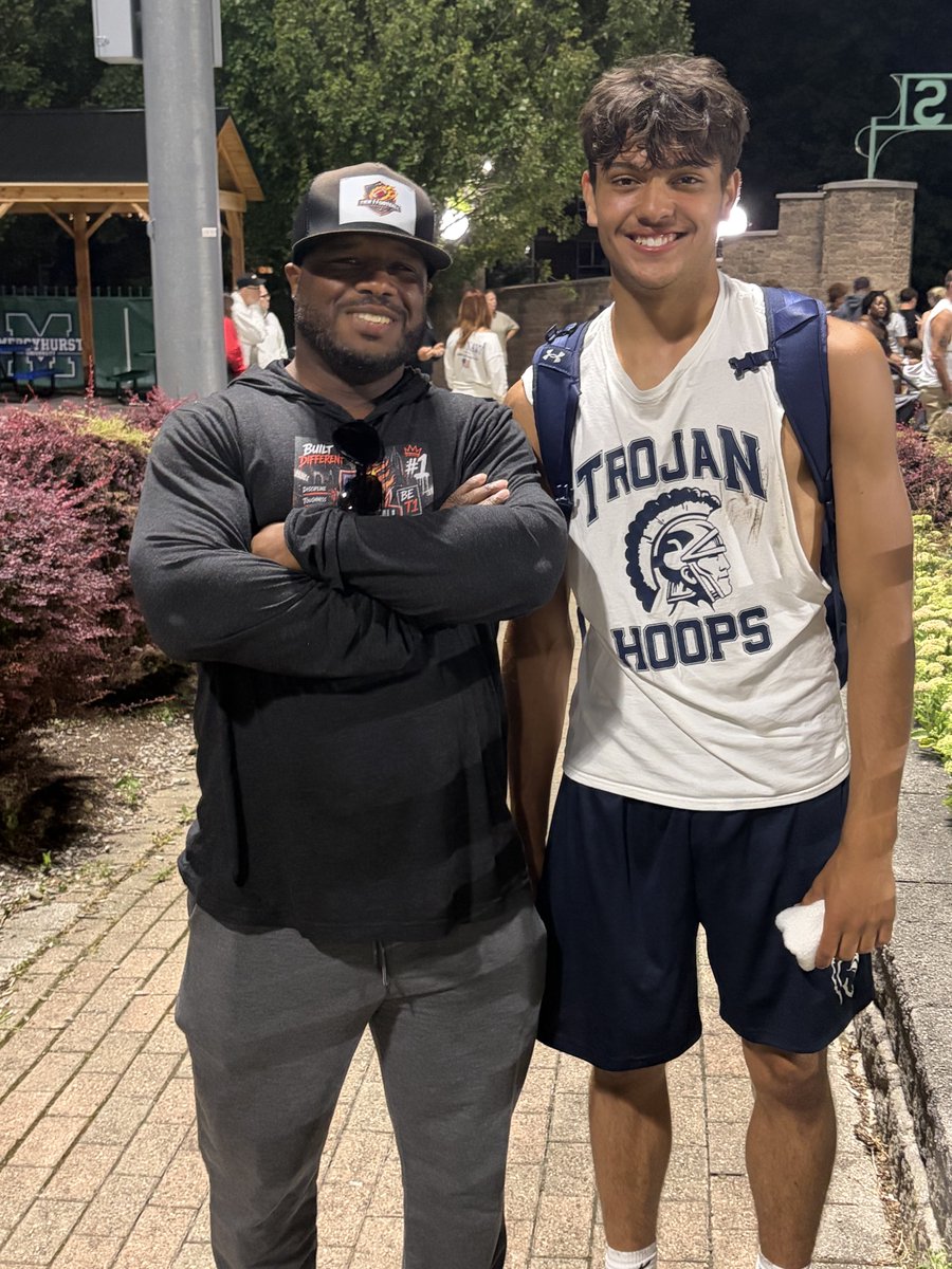 CoachZigSr37's tweet photo. Got to watch the guys compete at @MercyhurstFB camp Saturday. Like what I saw but still things to improve on. @e_kuhn12 @WilliamSawwan @Anthony_Benny08 great Job Guys!
#RaiseTheStandard #qualitycoachingmatters #train2compete #compete2win #Tier1FootballAcademy https://t.co/tEnqxsMH8L