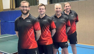 FleetpowerTT's tweet photo. Die Zweite Erwachsene trat 2025/26 als völlig neues Team in der 1. Kreisklasse Süd an - und legte einen Traumstart hin. "Alle Erwartungen erfüllt", bilanziert Teamchef Simon Uetrecht im Saisonrückblick.
https://t.co/ZP5vYezLPF
#Tischtennis #Büttel https://t.co/CzFn4zwrVN