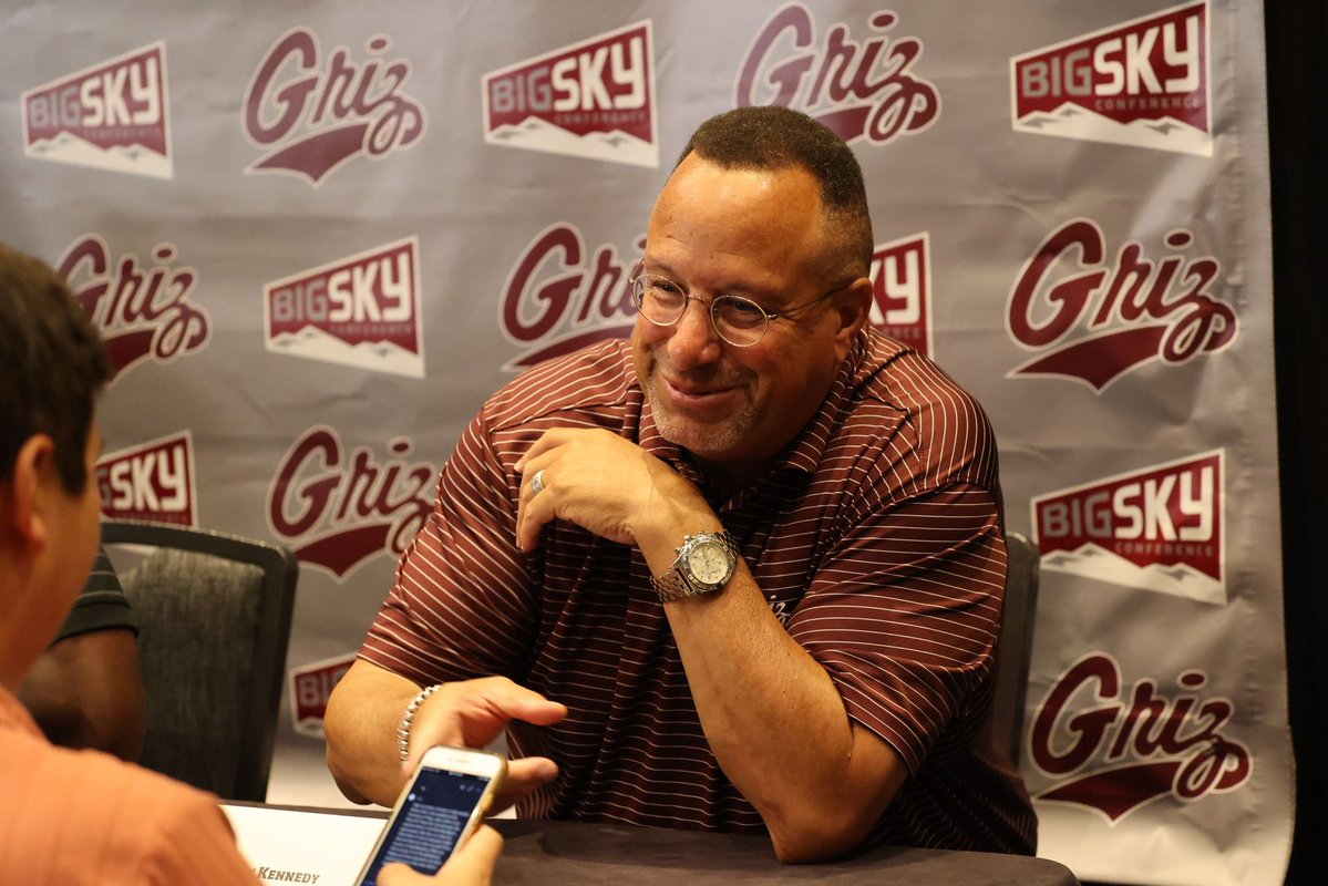 MontanaGrizFB's tweet photo. Spreading the good word of Griz Football 👏 https://t.co/ByQ3uhw7XT