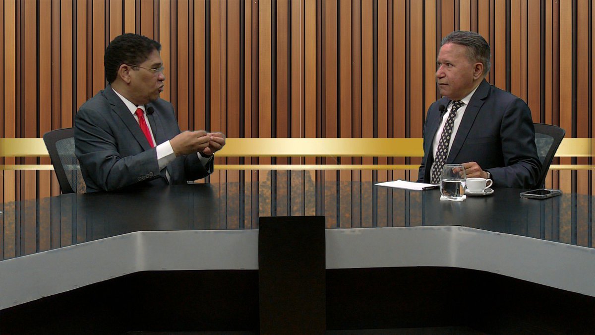 GregoryCaimares's tweet photo. Esta noche a las 8:00, recibo en #LaHoraConGregory, al economista y abogado Daris Javier.
Evalúa el contexto económico internacional y opina sobre las medidas que adopta República Dominicana para abordar la situación.
Canales 52 Claro y 22 Altice
#TELEIMPACTO
Hoy 8:00 P.M. https://t.co/l4fisH5HI4