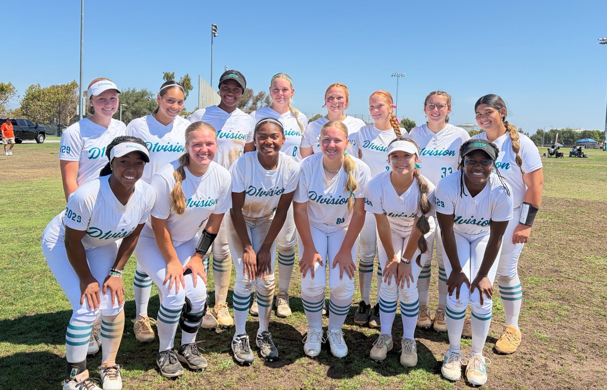 d1vision_sb's tweet photo. Sunny Cali ☀️🥎
𝐃𝟏𝐕𝐈𝐒𝐈𝐎𝐍 𝟏𝟒𝐔 𝐍𝐀𝐓𝐈𝐎𝐍𝐀𝐋
Game 1: (5-1) WIN
#EveryBitEarned | #OneUNIT | #BeD1
@LineDsoftball https://t.co/FLH3JrXYOn