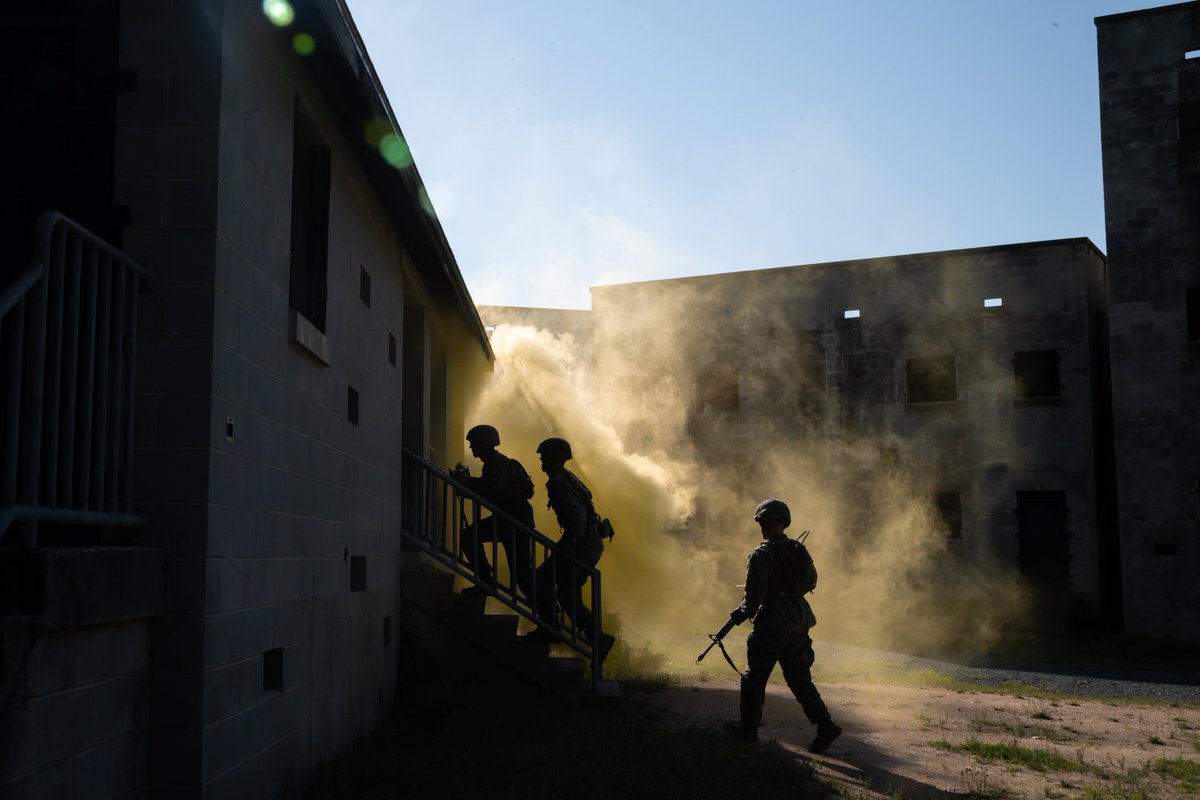 NavalAcademy's tweet photo. The Military Operations in Urban Terrain (MOUT) exercise serves as the culminating field training event for midshipmen at Leatherneck. This final exercise challenges midshipmen to execute both squad and platoon-level offensive operations in a realistic environment.🪖 https://t.co/YrrjeDu7Hm