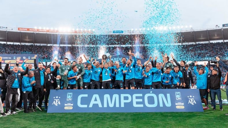 LAPOPUPIRA7ACAB's tweet photo. La libertadores 2027 en el KEMPES donde BELGRANO los culio y salió CAMPEÓN 🥵 https://t.co/ewAKjgGkel