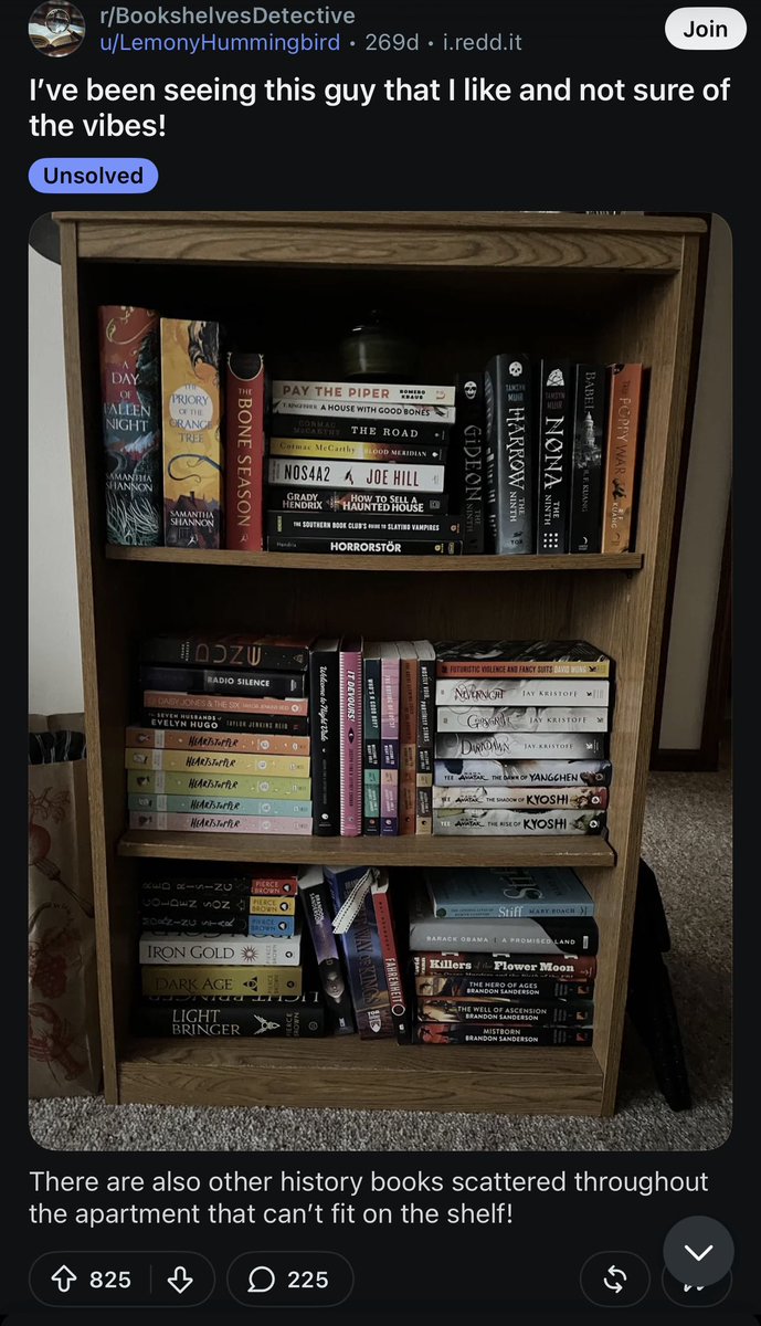 JJELLYDAYZ's tweet photo. There’s an entire subreddit that’s just about judging people based on their bookshelves https://t.co/lhg3ix32oC