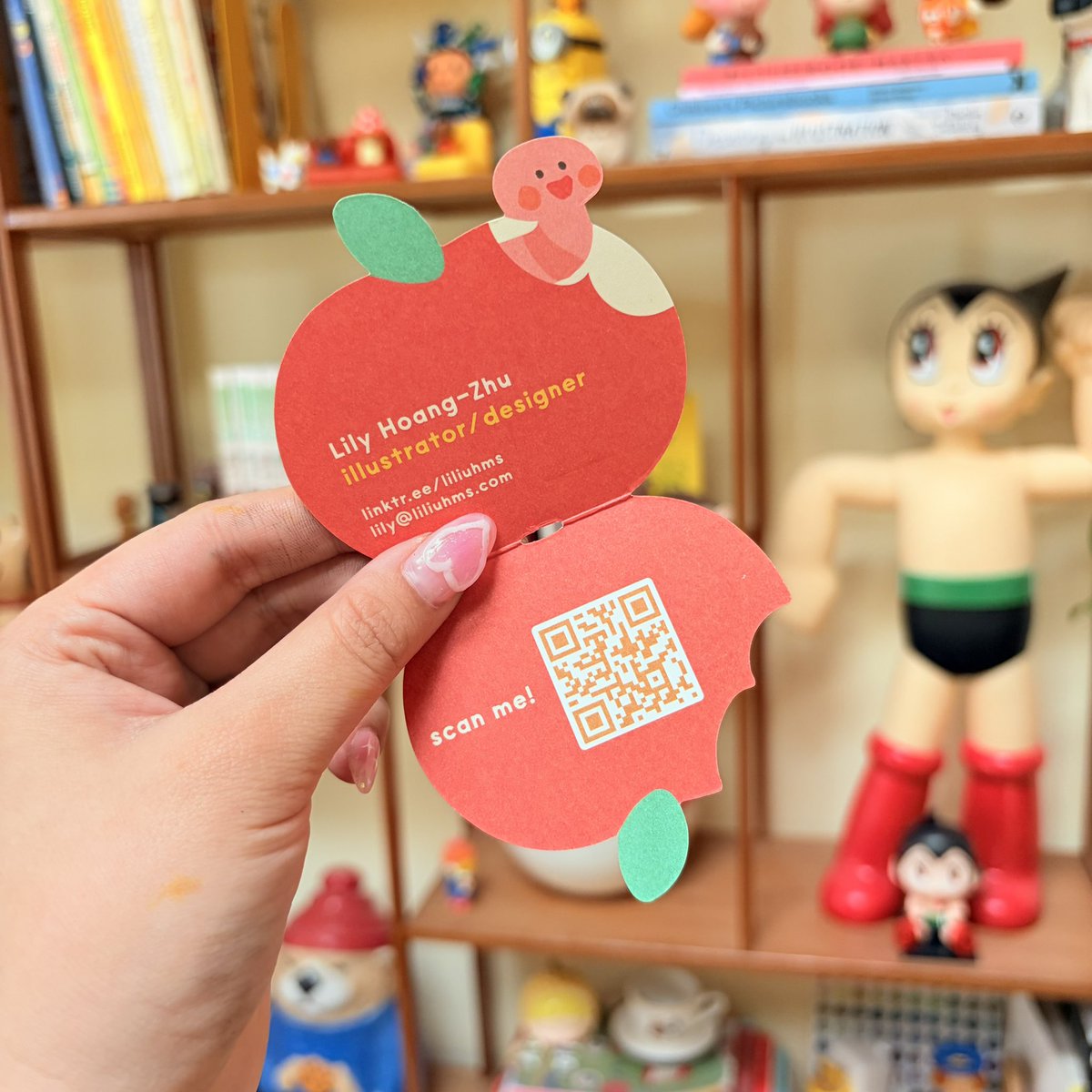 liliuhms's tweet photo. business cards 🍎 https://t.co/tpGo7VbTzm